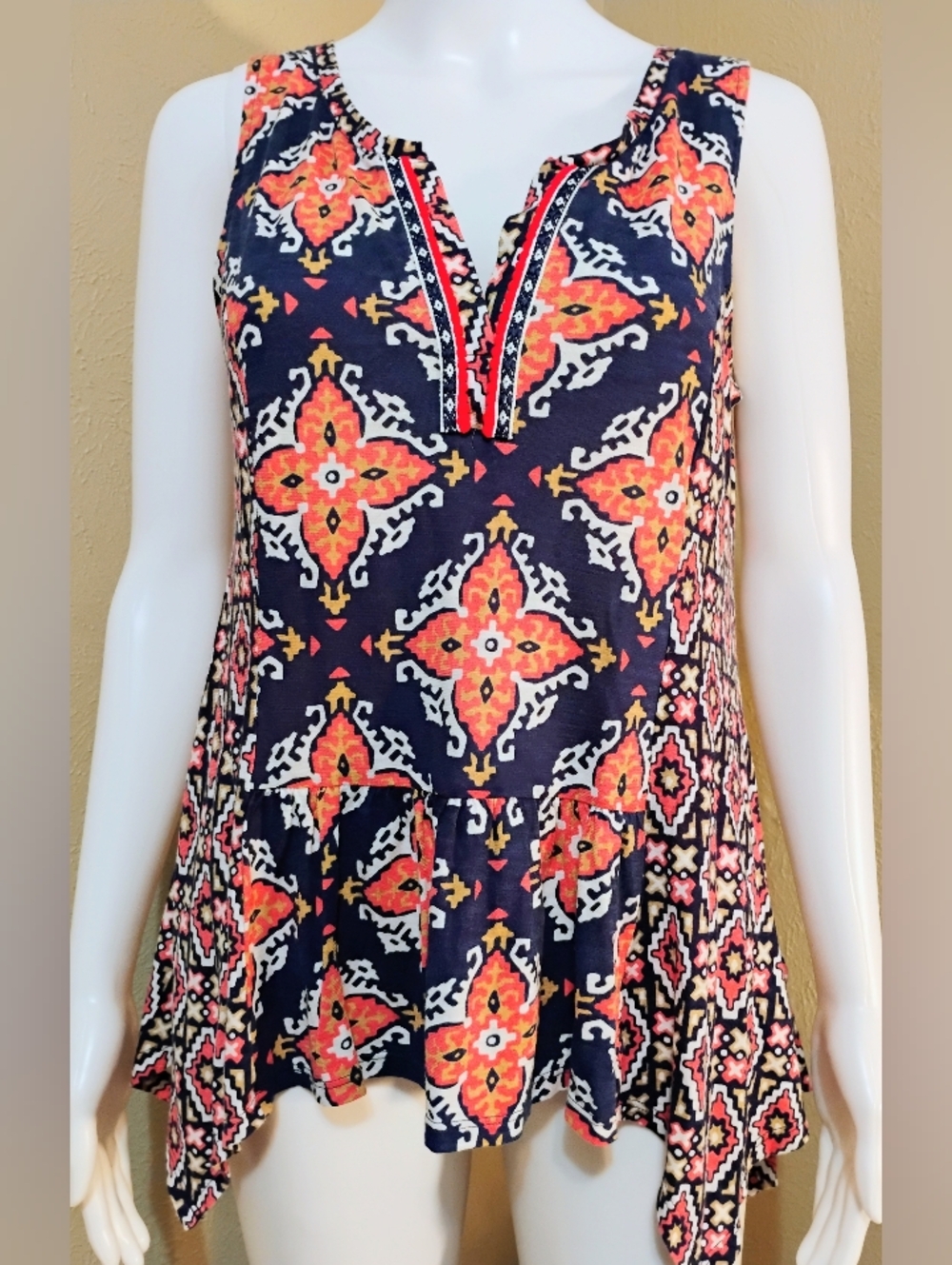 Akemi + Kin Galapa Tank Top